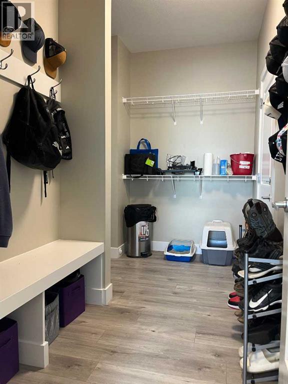 642 Moonlight Lane W