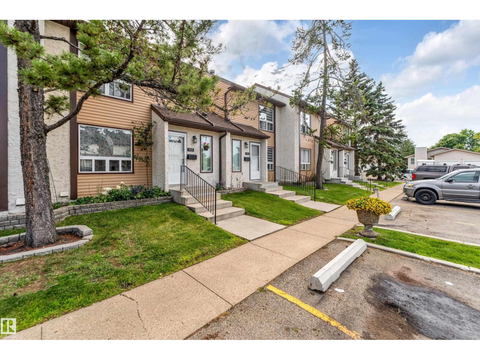 #49 1651 46 ST NW