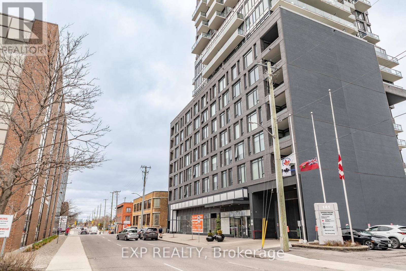 1102 - 203 CATHERINE STREET