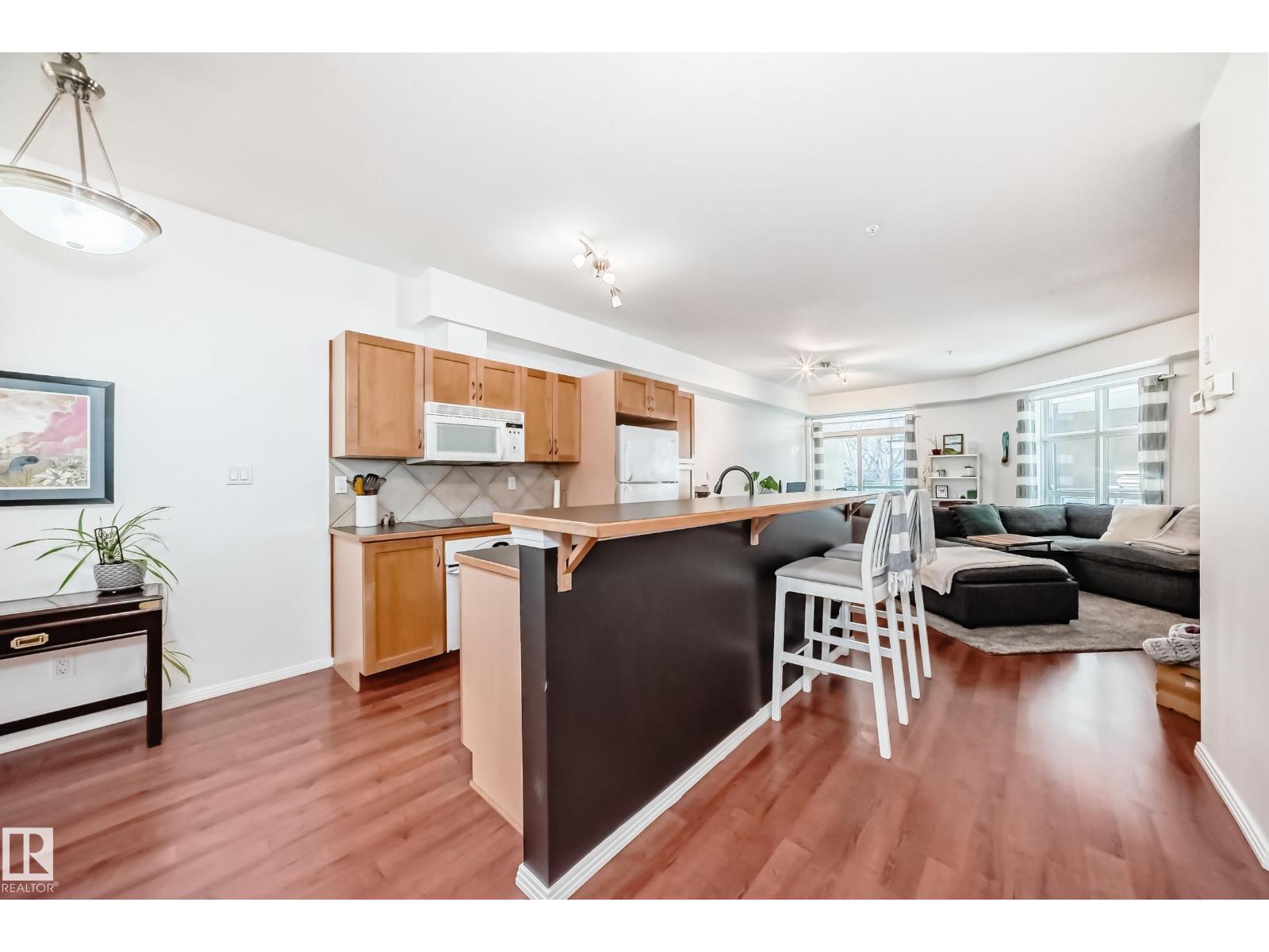 #223 10407 122 ST NW