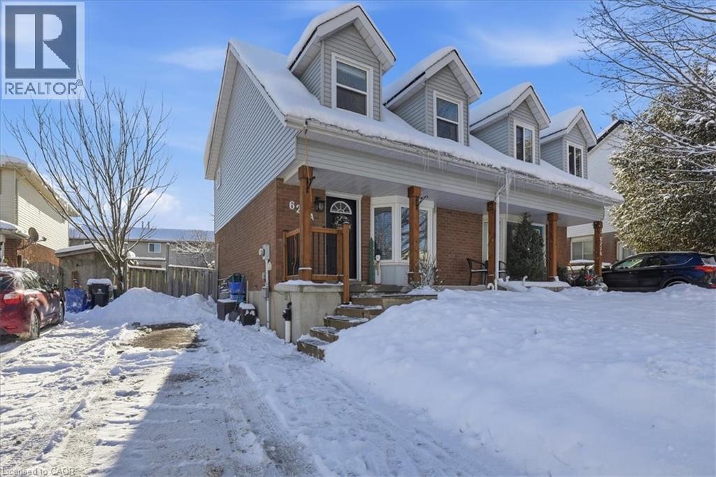 621 PINEROW Crescent Unit# A