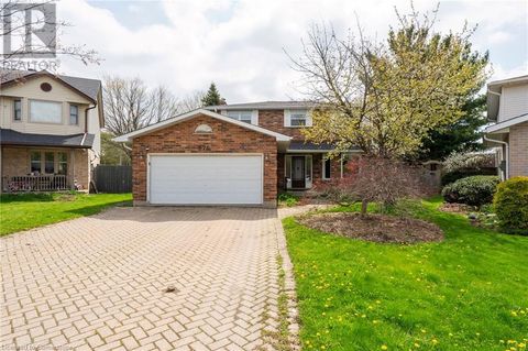 276 BLUE FOREST Place London ON N6G4H7