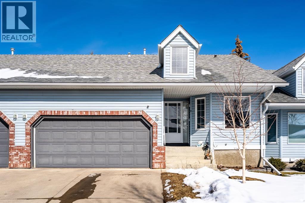 216 Valley Ridge Heights NW