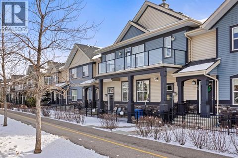237 Mckenzie Towne Link SE Calgary AB T2Z1C9