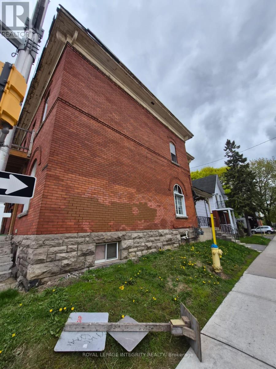 604-606 SOMERSET STREET W