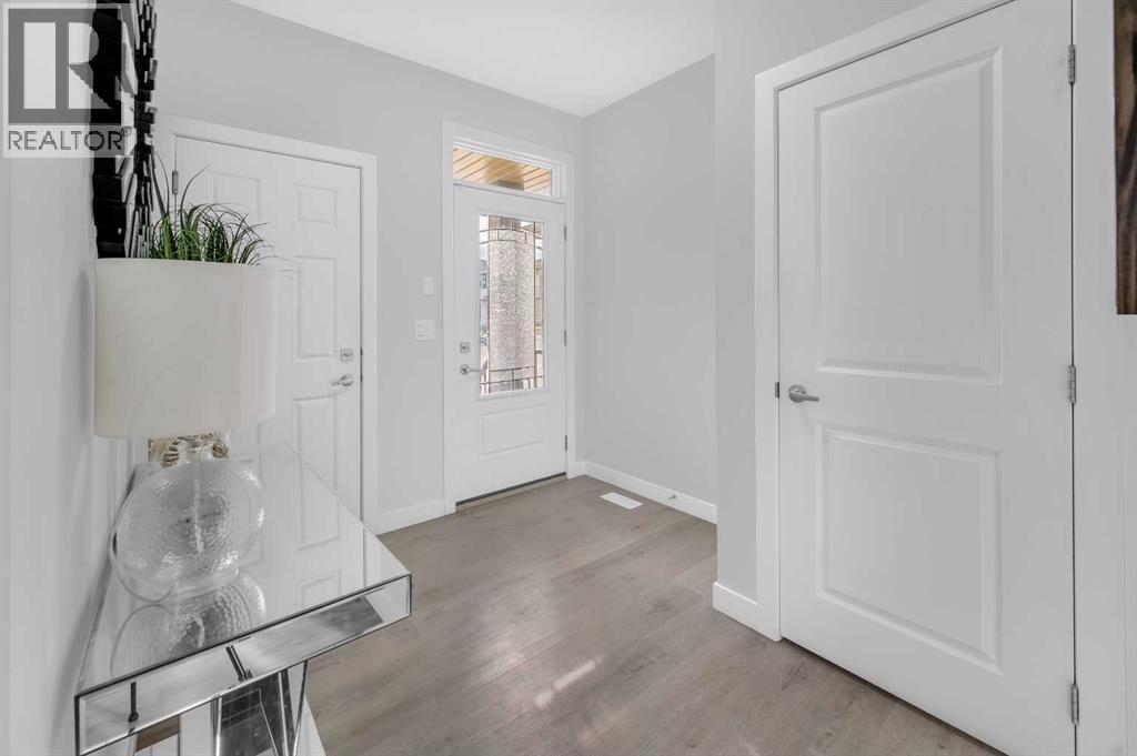 568 Cornerstone Avenue NE