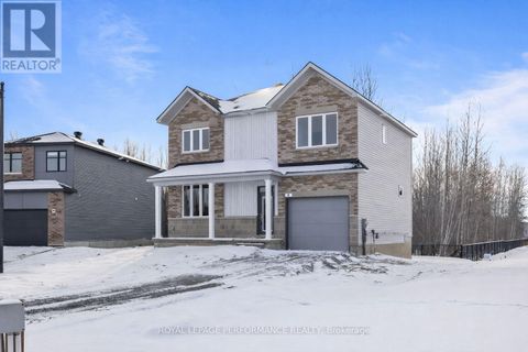 10 ACADEMIE STREET Russell ON K0A1W0