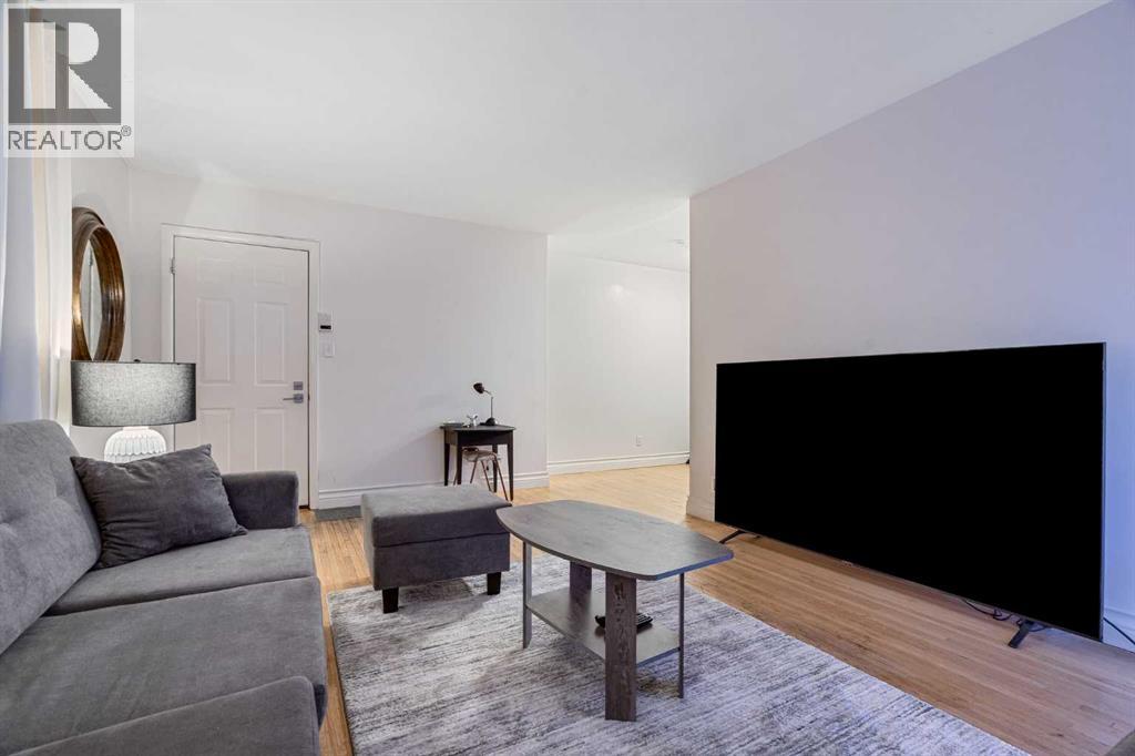 102, 2303 17A Street SW