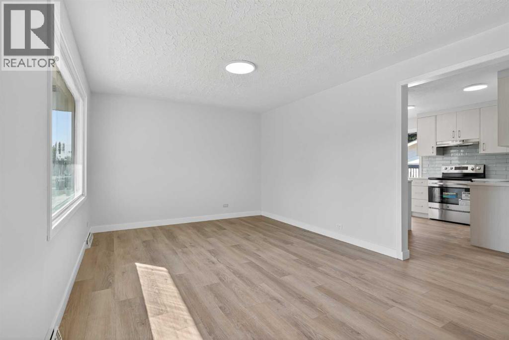 5923 Centre Street NW