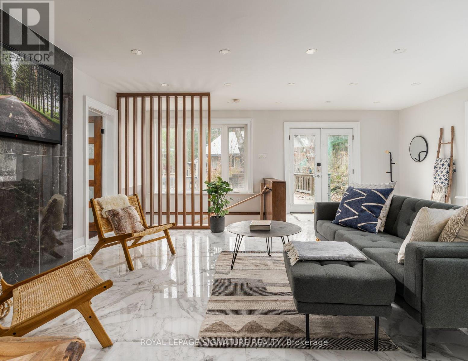 613 LONG LAKE ROAD