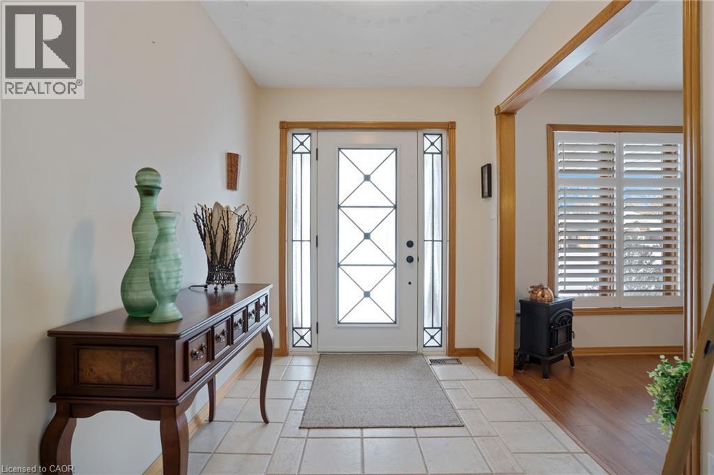 35 SOUTHVIEW Crescent