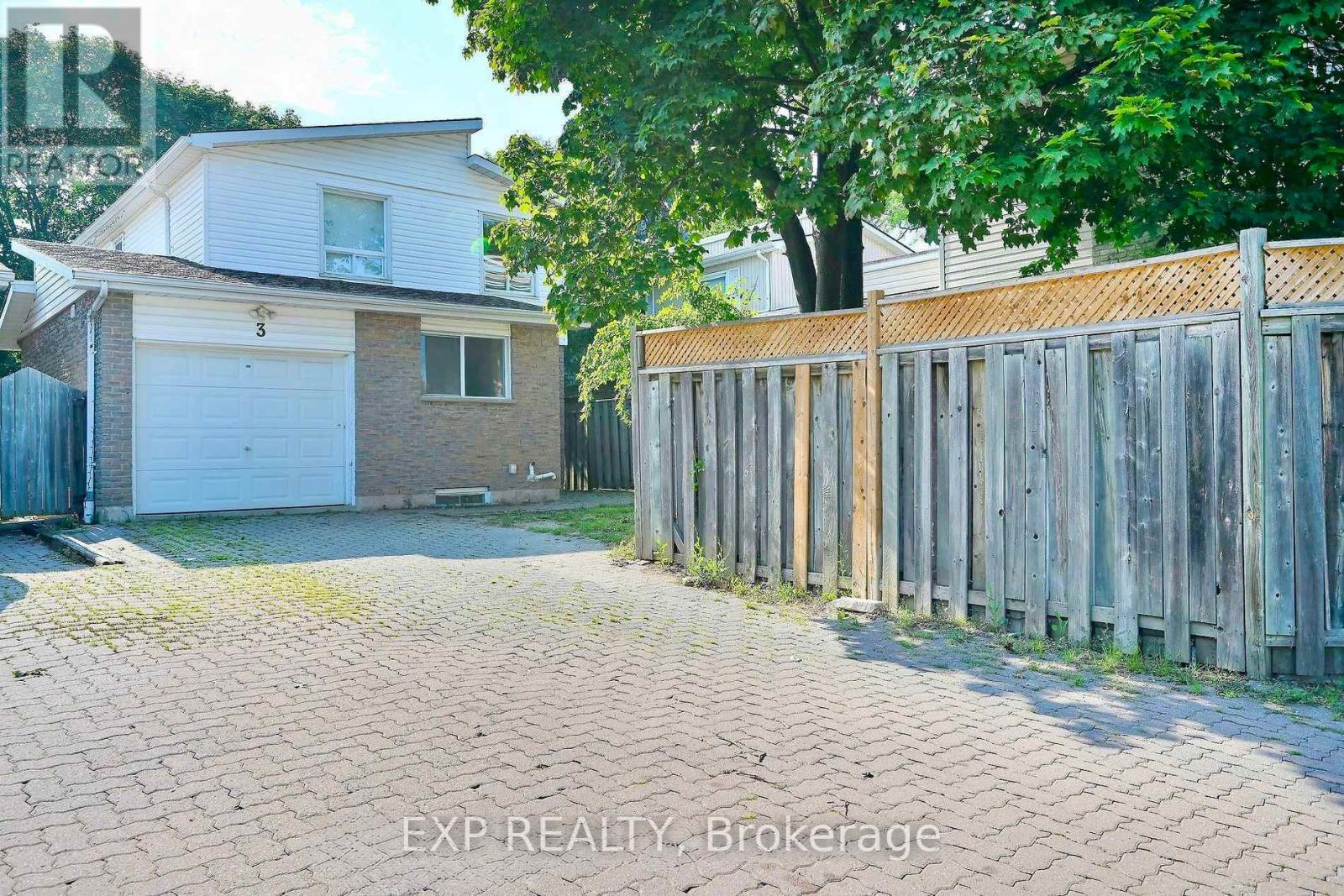 3 - 3 MOONSTREAM COURT