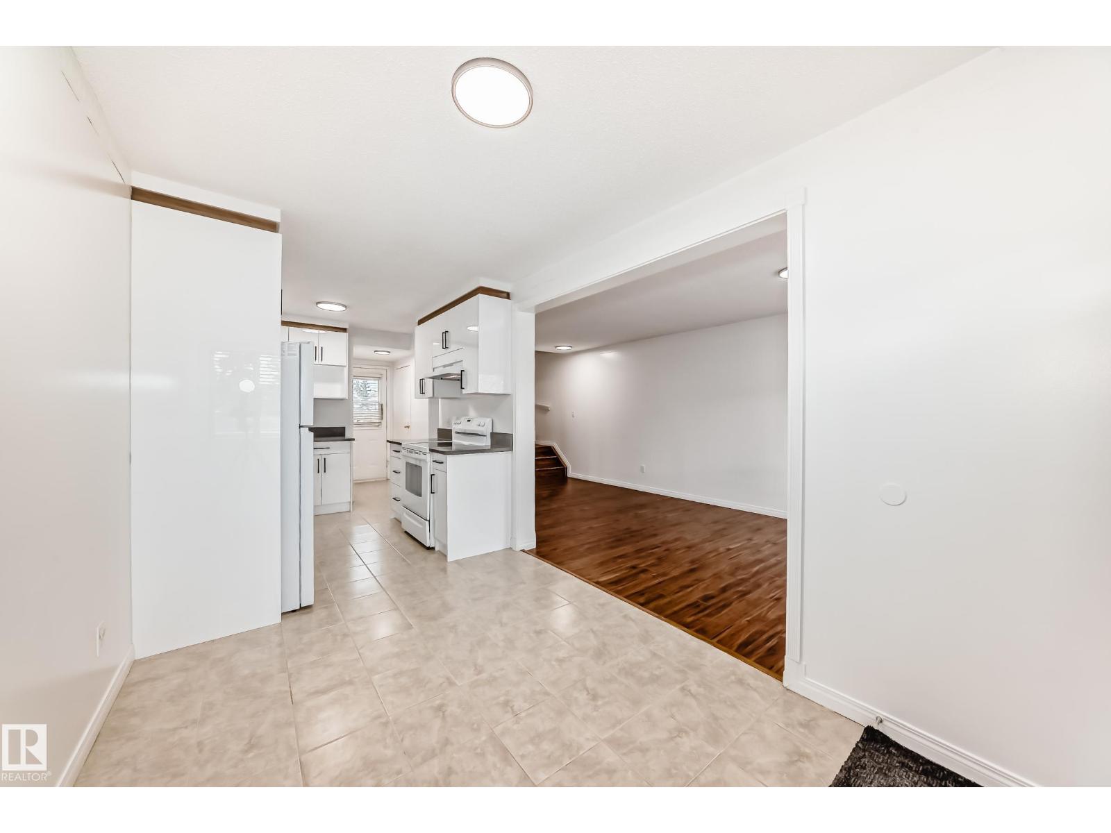 1536 MILLWOODS RD E NW