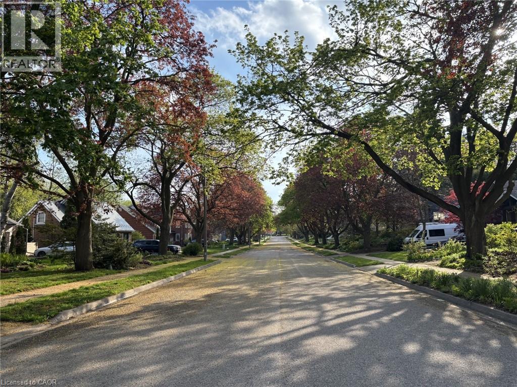 186 FORSYTH Drive