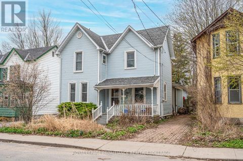 102 LIVINGSTON AVENUE Kingston (Central City East) ON K7L4L4