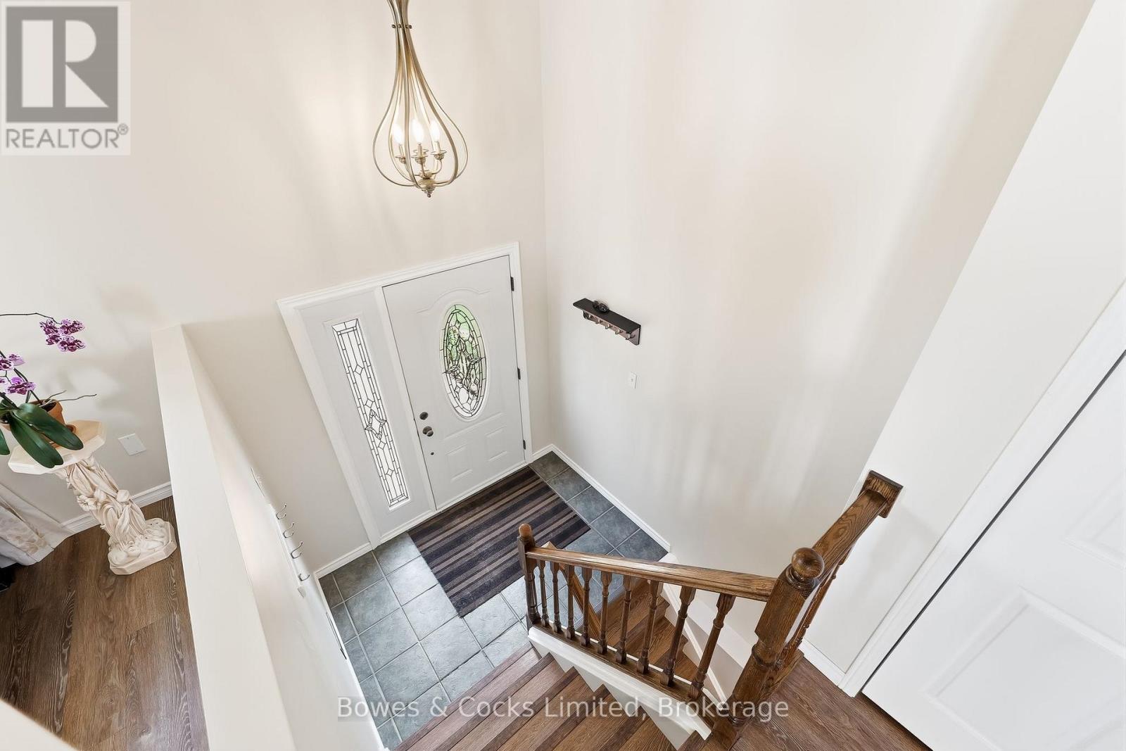 1247 HUNTINGTON CIRCLE