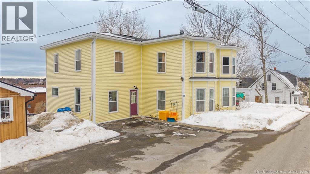 30 Carleton Street - Photo 2