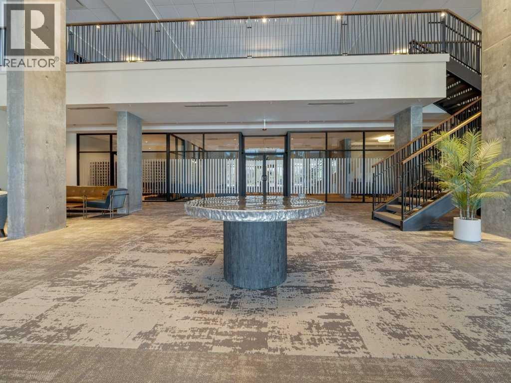 430, 102 Scenic Drive N