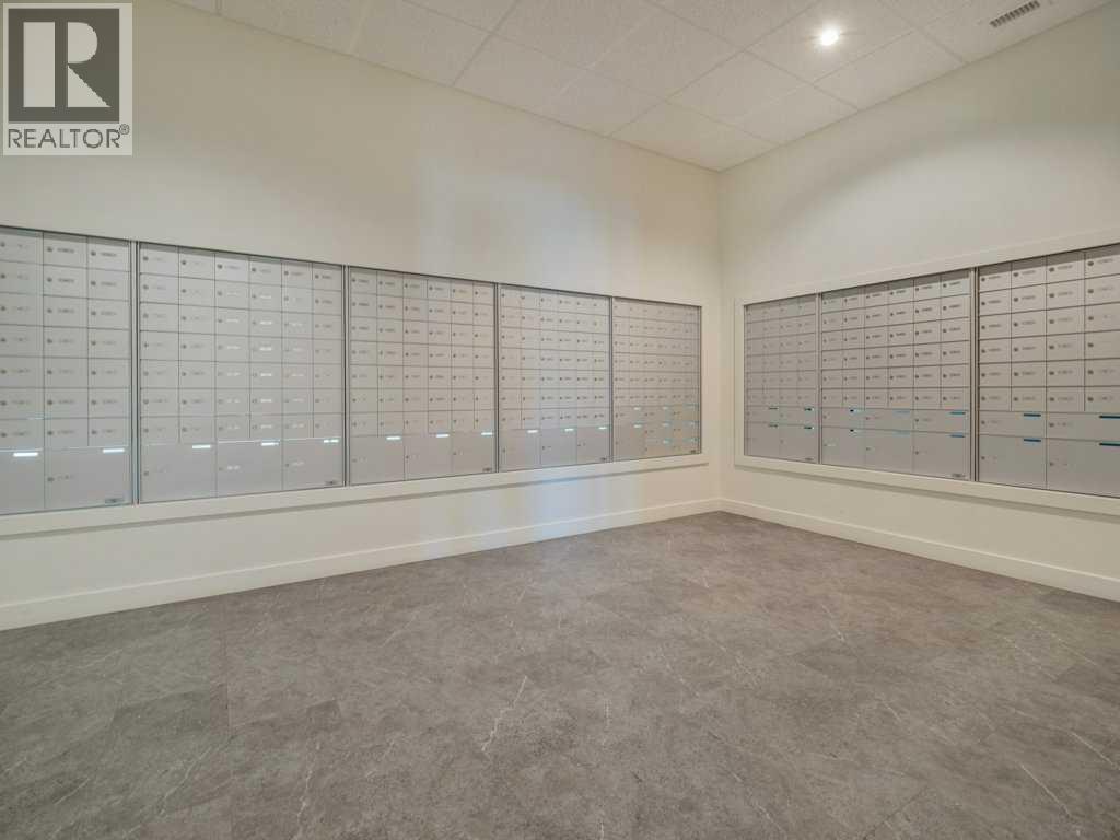 430, 102 Scenic Drive N