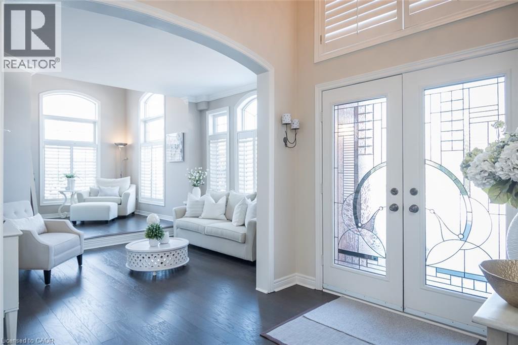 2454 LONGRIDGE Crescent