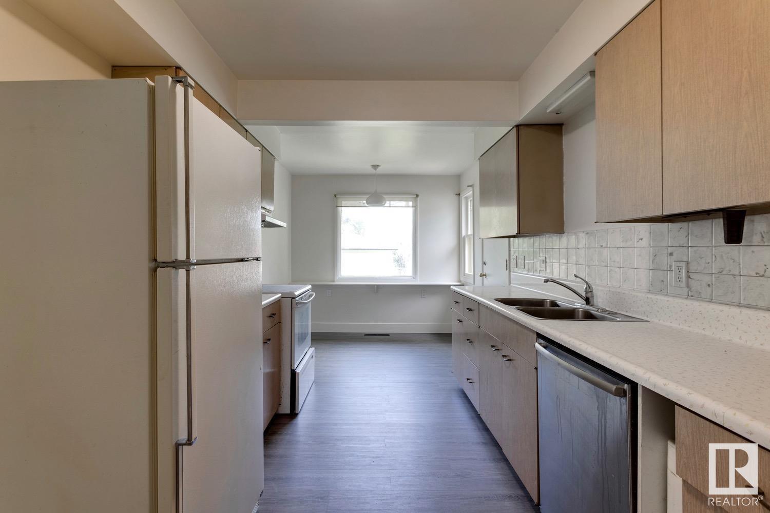 9112 79 ST NW NW