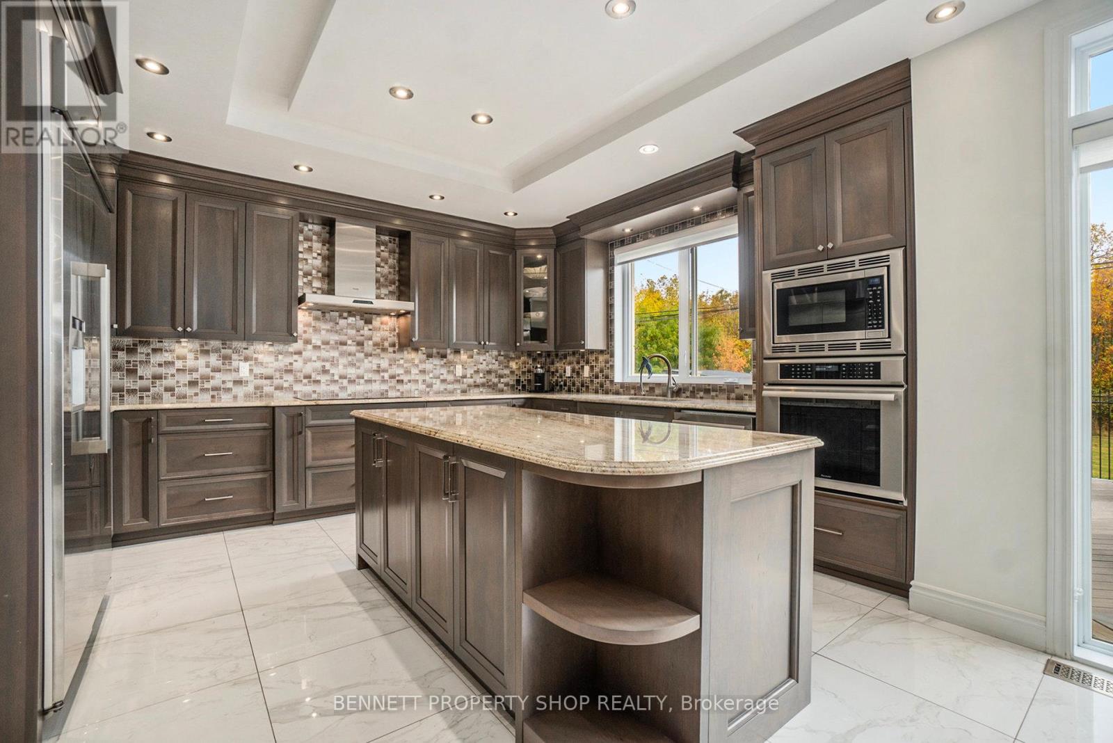 2253 PROSPECT AVENUE