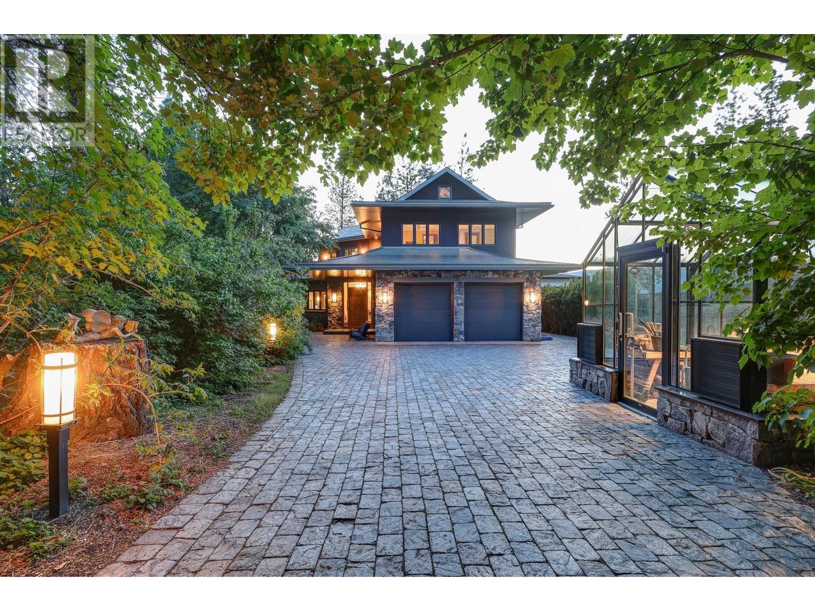 5308 Lakeshore Road