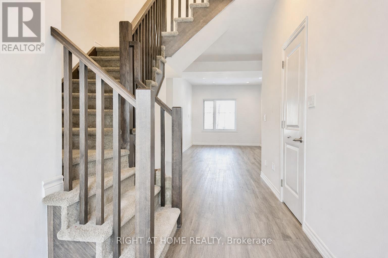 22 - 461 BLACKBURN DRIVE