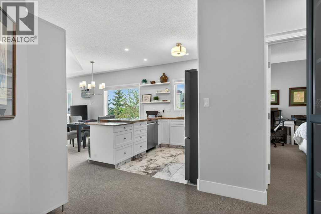 1302, 7451 Springbank Boulevard SW