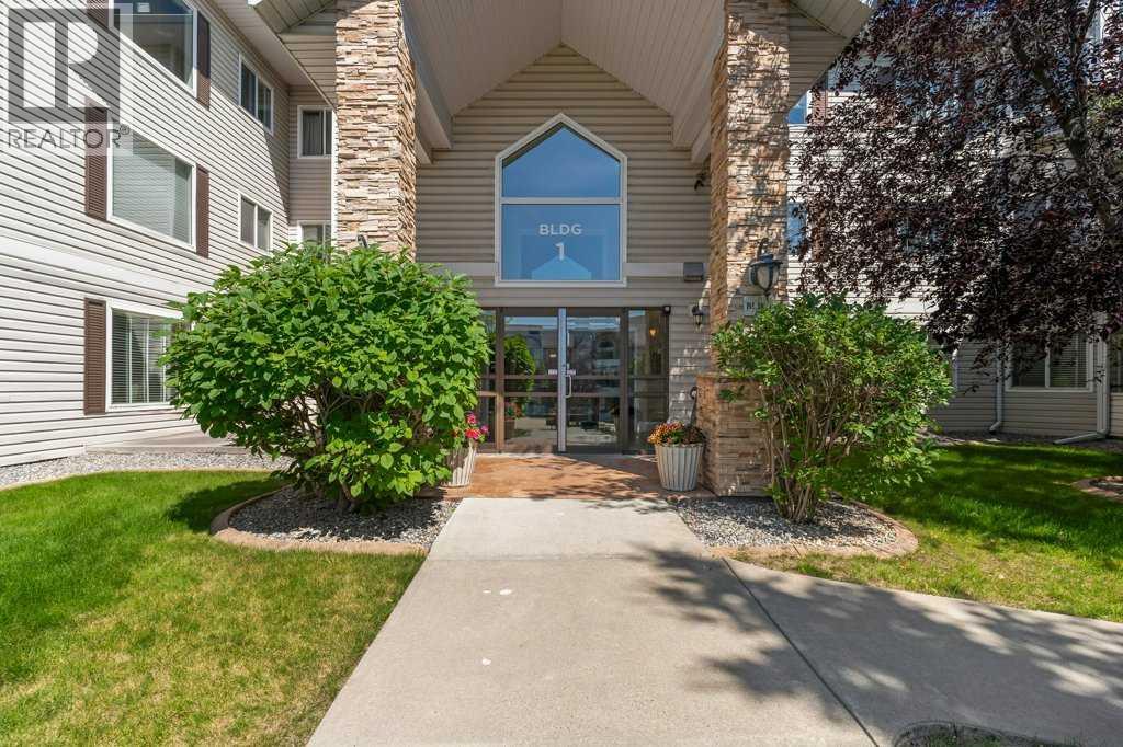 1302, 7451 Springbank Boulevard SW