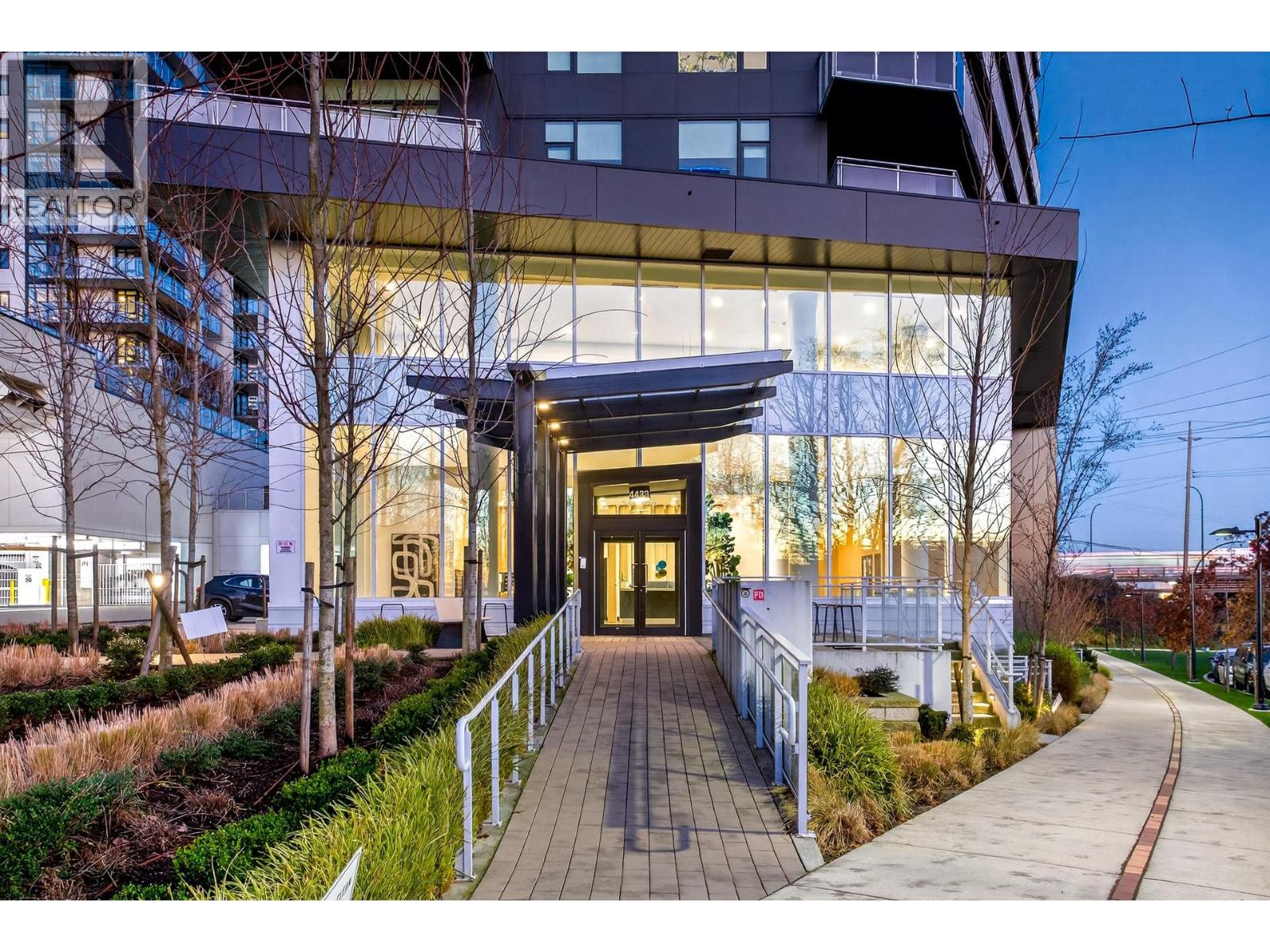 1107 4433 ALASKA STREET