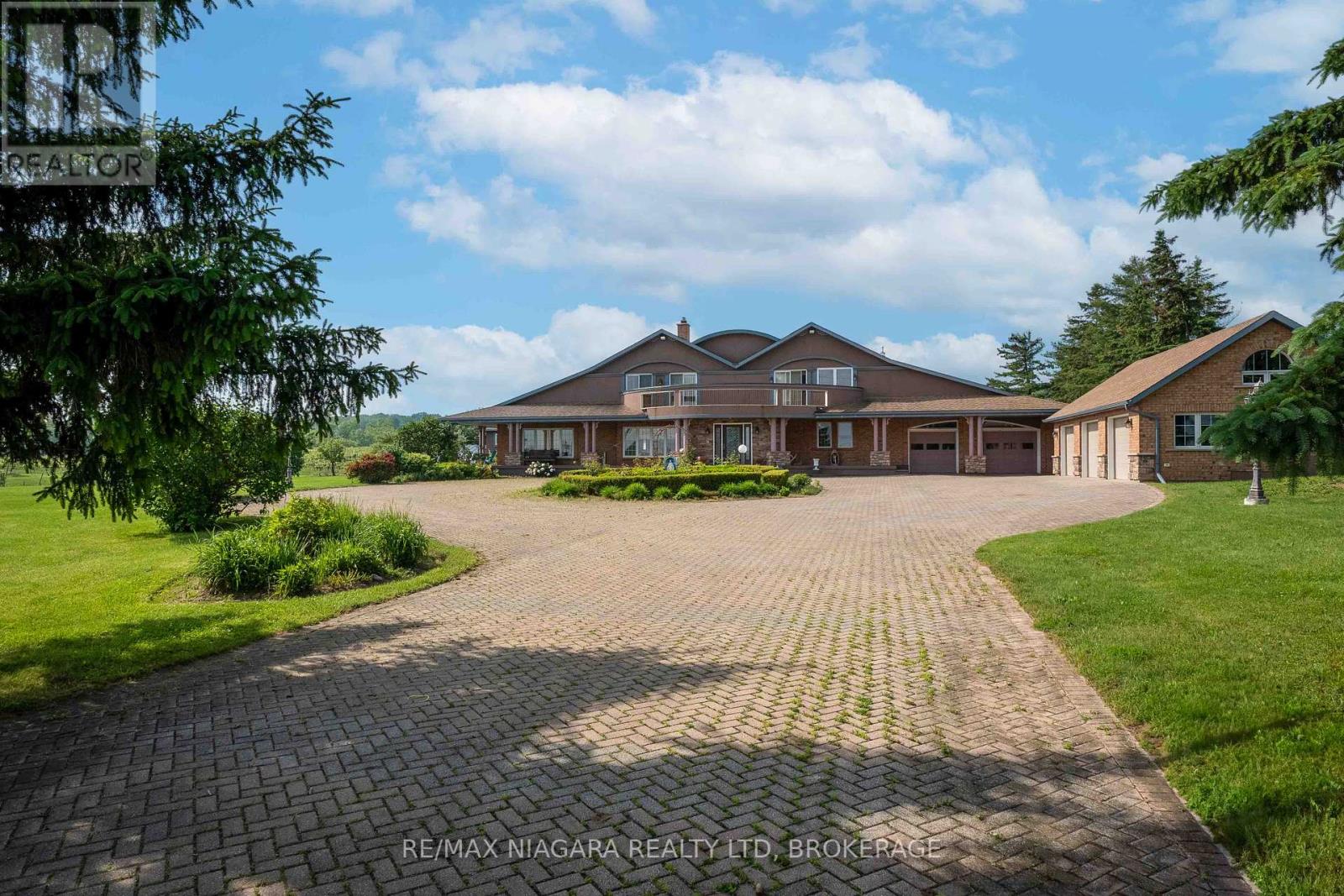 4850 HILLSIDE DRIVE