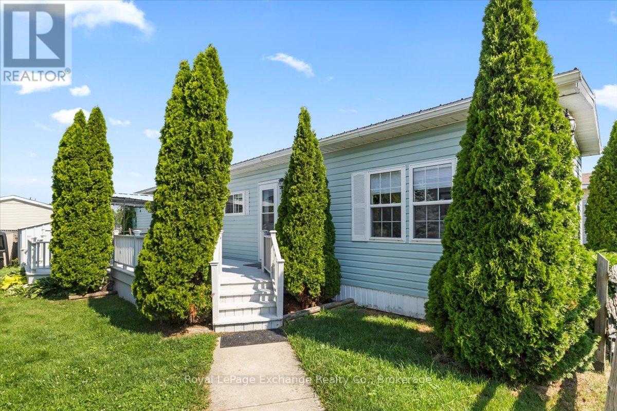 70 APPLEWOOD BOULEVARD