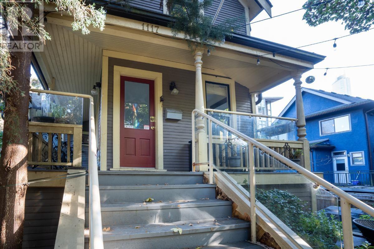 1117-1119 PENDRELL STREET