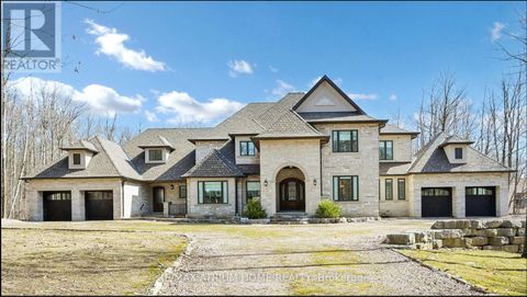 41 TRAILWOOD CRESCENT Richmond Hill ON L4E3L9