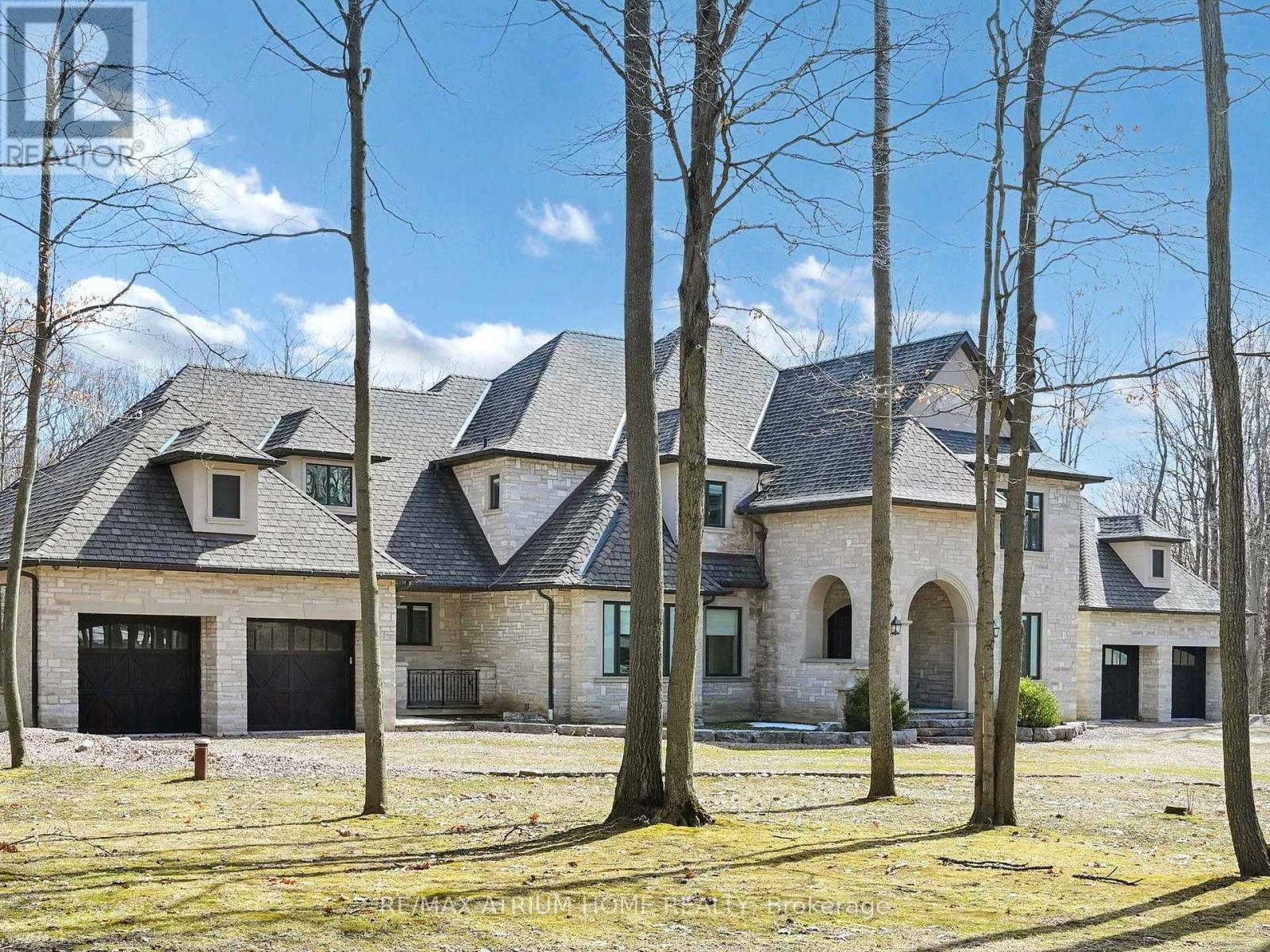 41 TRAILWOOD CRESCENT