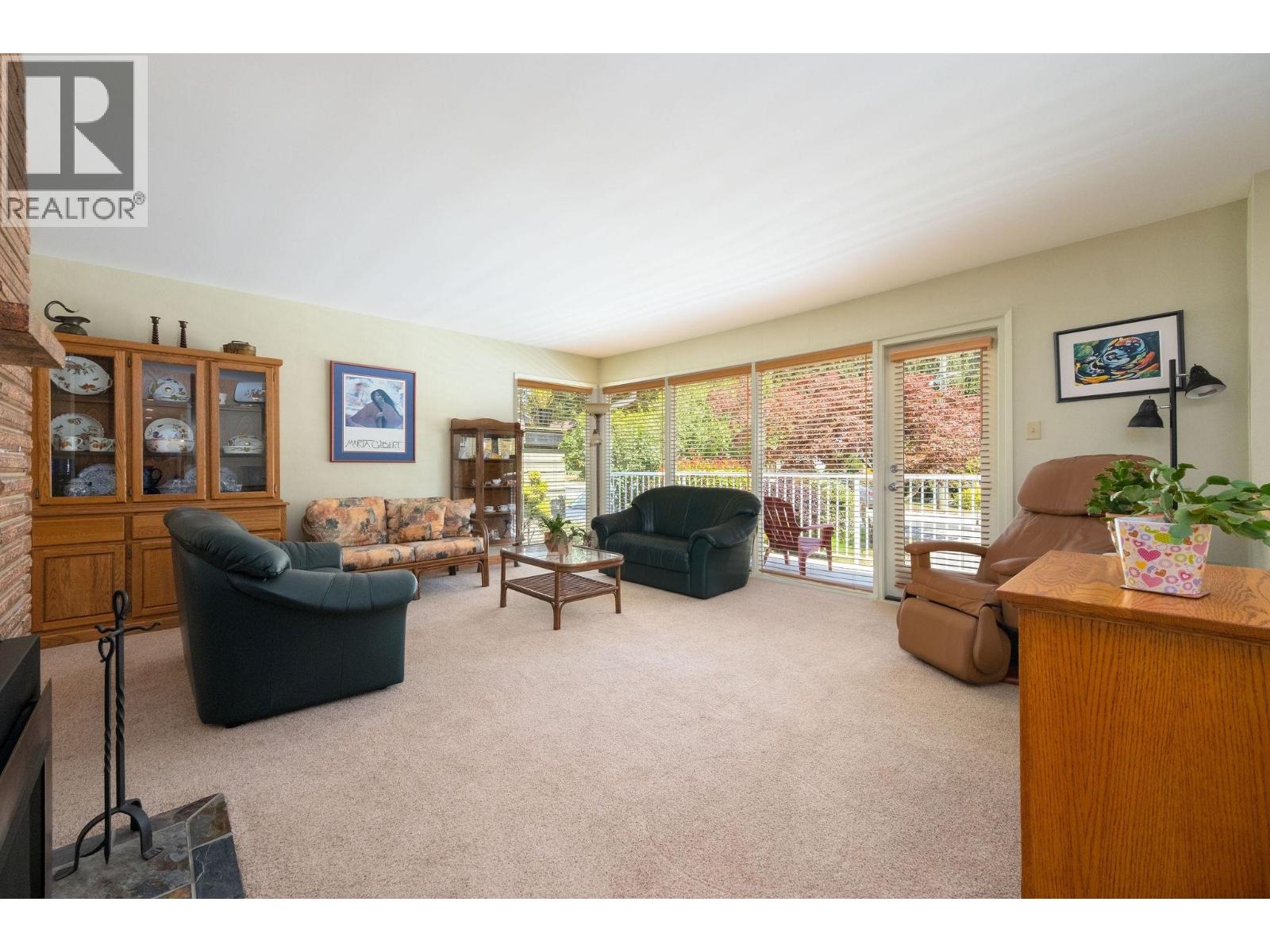 2573 KILMARNOCK CRESCENT
