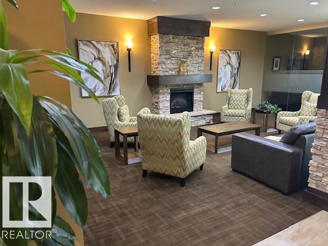 #710 10303 111 ST NW