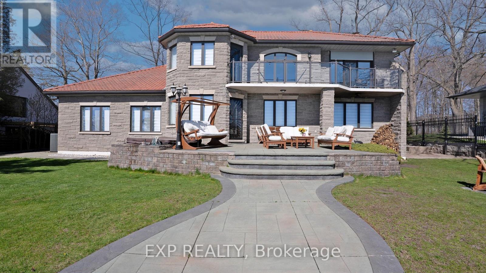 1372 LAKESHORE ROAD