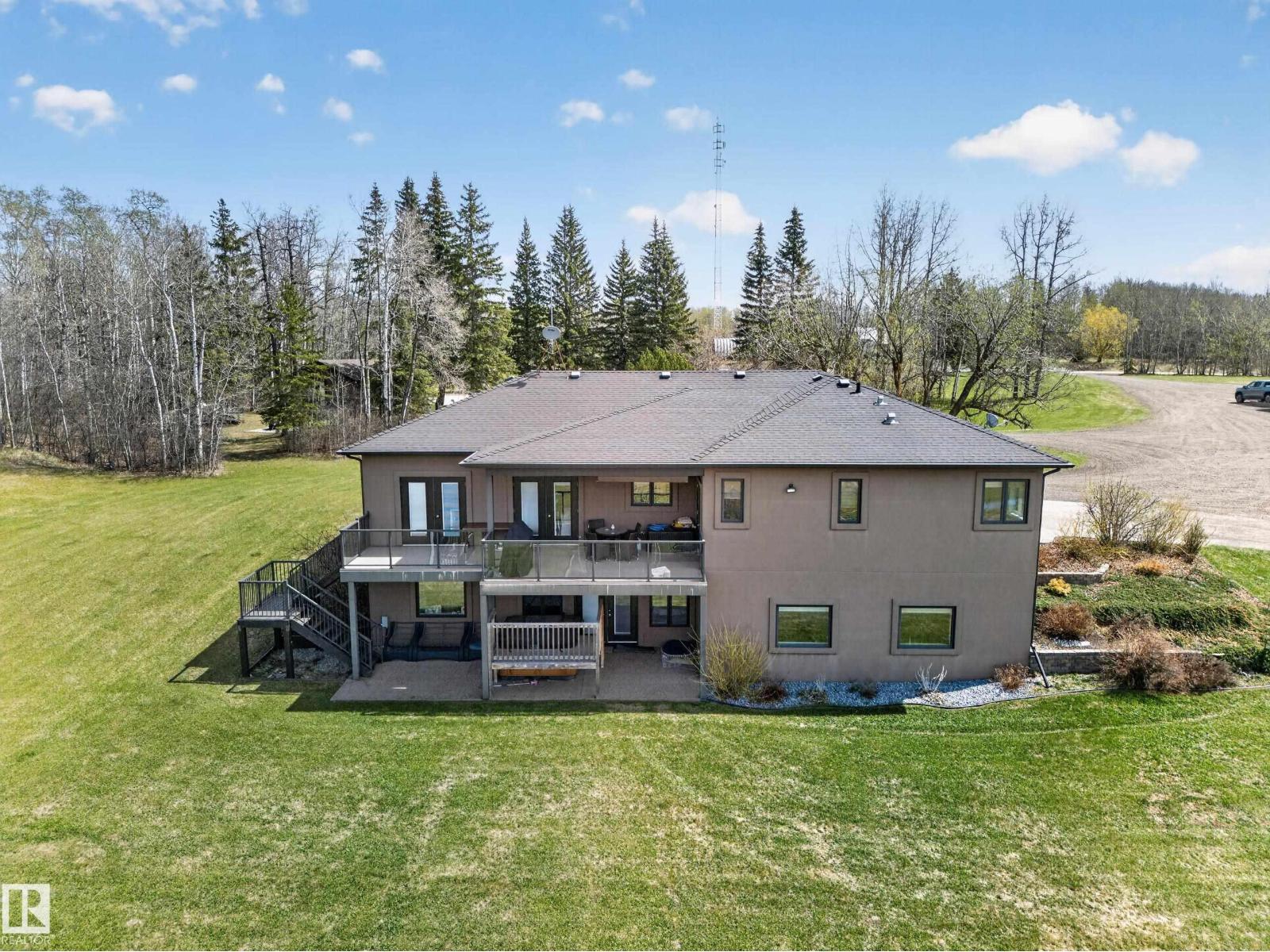 52138 RGE ROAD 215