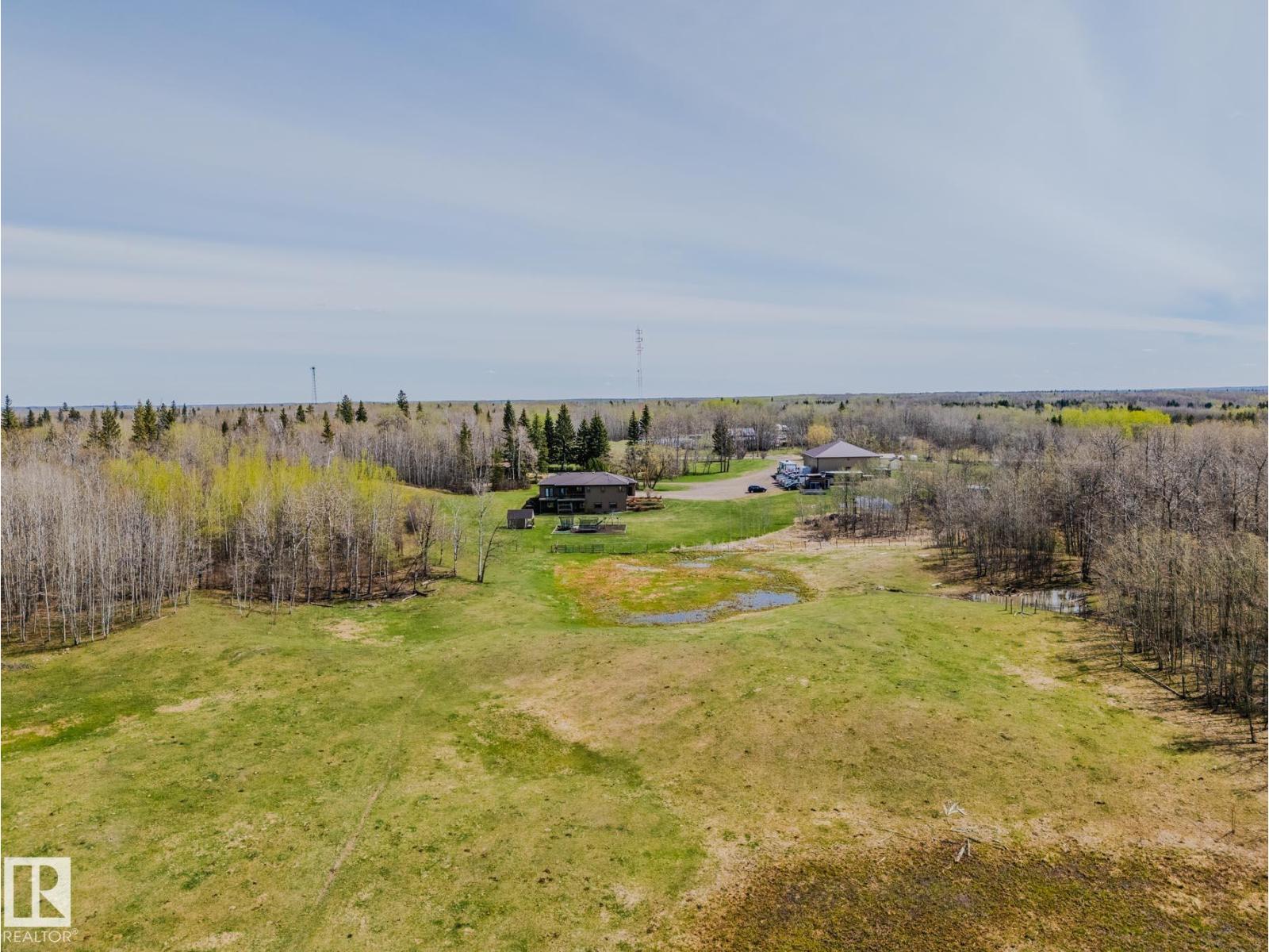 52138 RGE ROAD 215