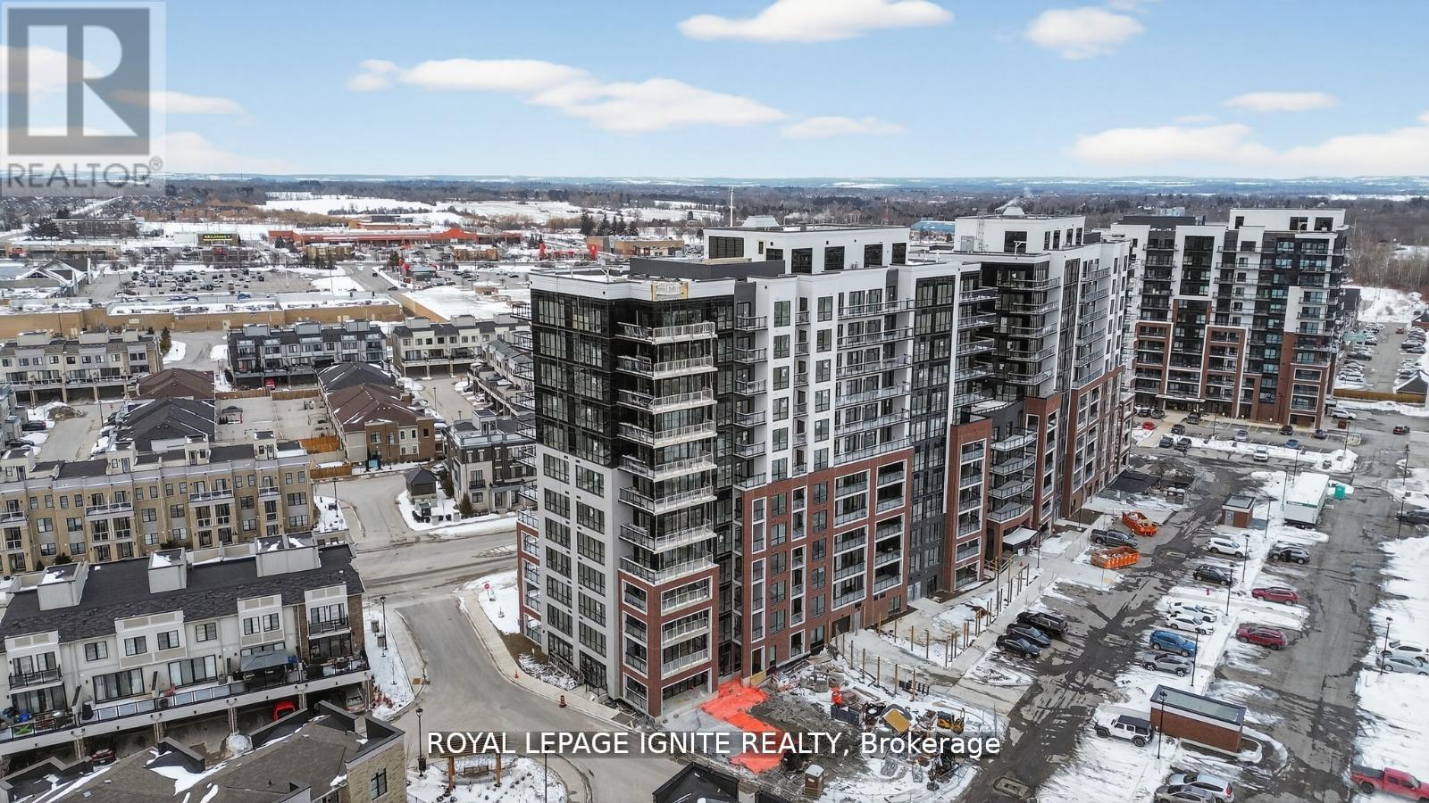 511 - 51 CLARINGTON BOULEVARD