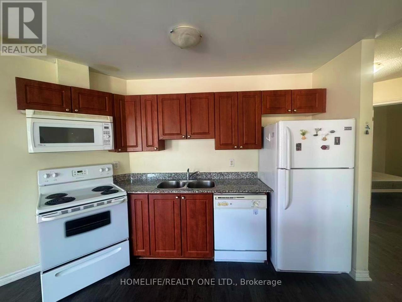 Photo 1 of 7 — 314 - 135 JAMES STREET S Unit 314, Hamilton (Corktown), ON L8P2Z6
