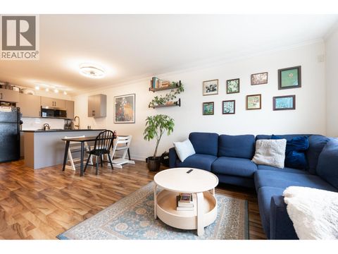 PH11 2265 E HASTINGS STREET Vancouver BC V5L1V3