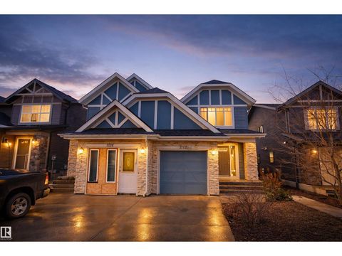 2122 52A ST SW Edmonton AB T6X1X4