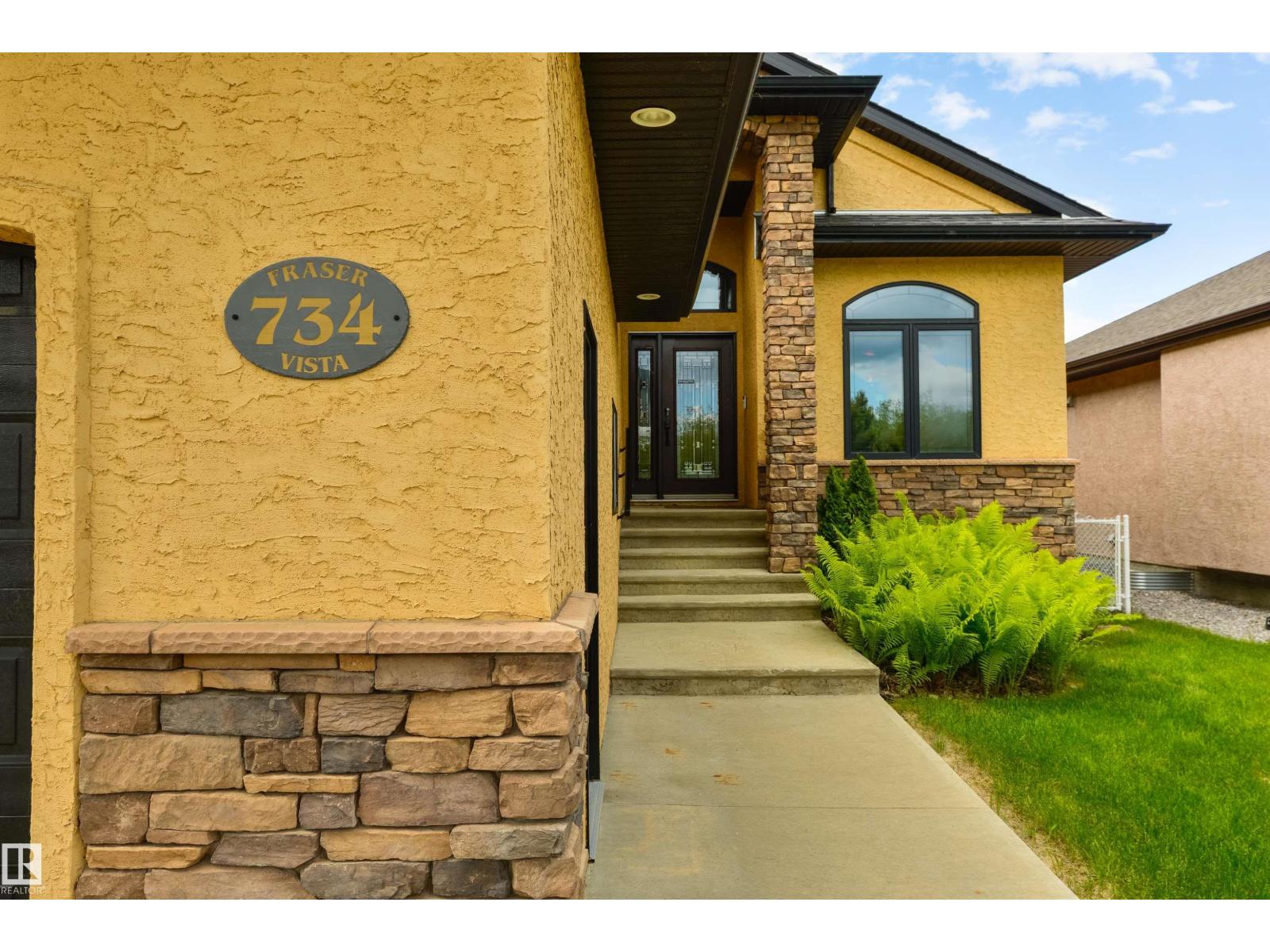 734 FRASER VISTA VS NW