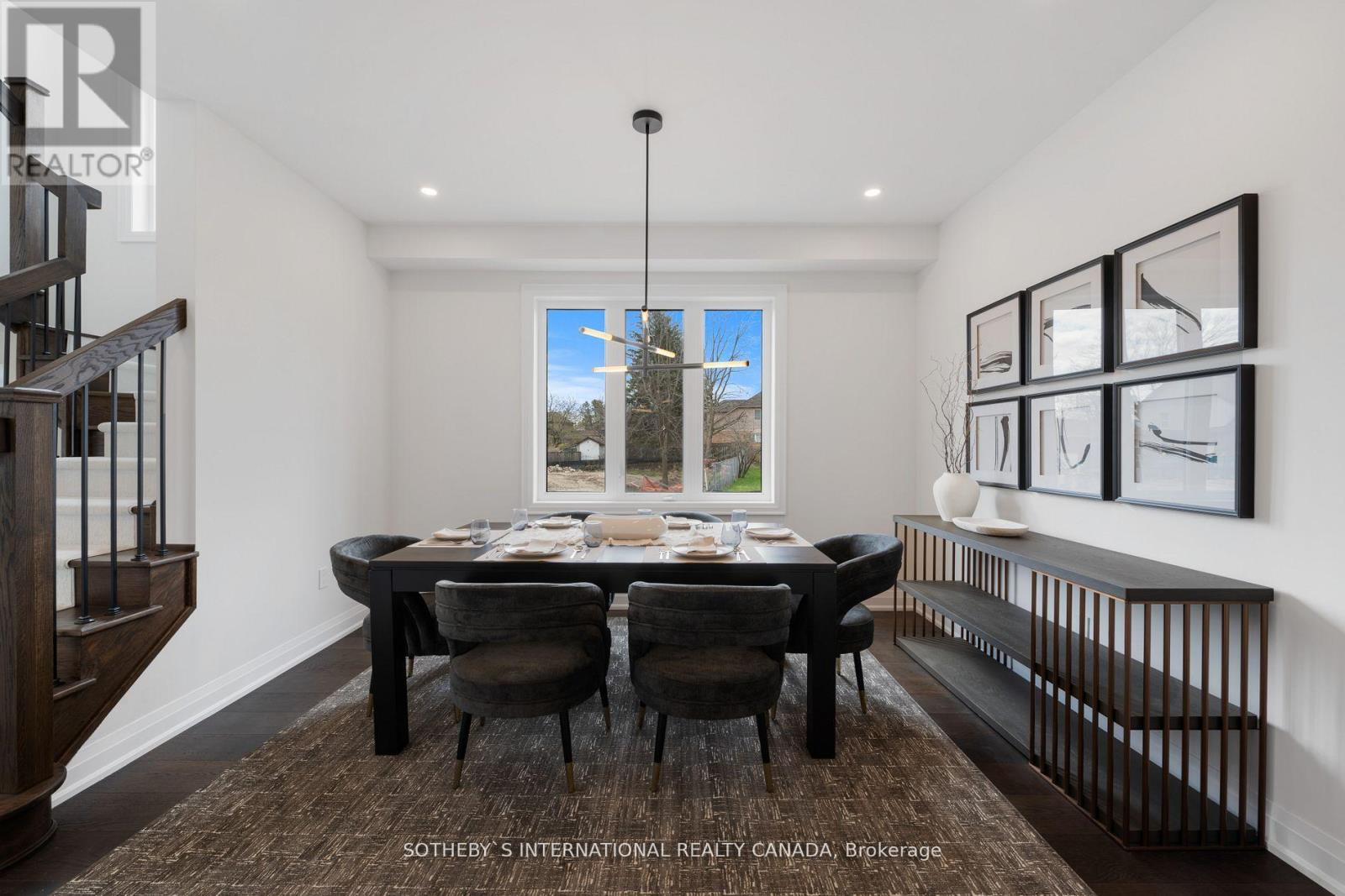 518 MARKAY COMMON