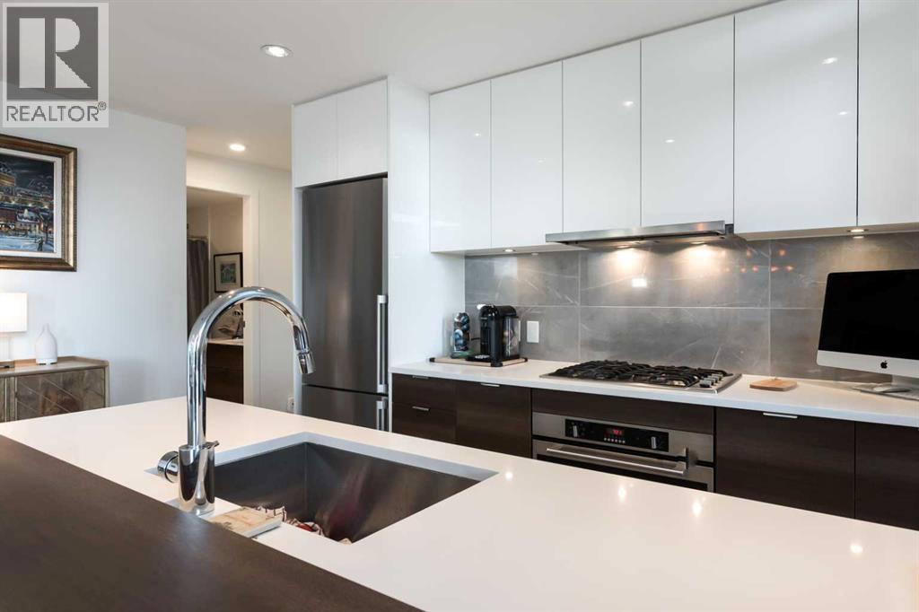 803, 108 Waterfront Court SW