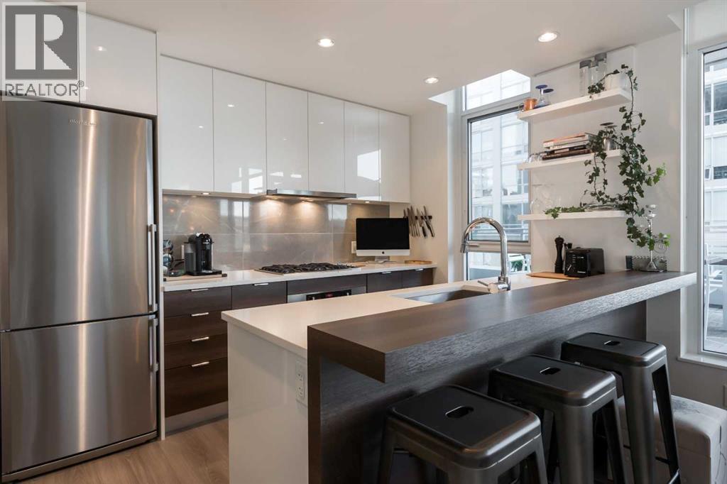 803, 108 Waterfront Court SW