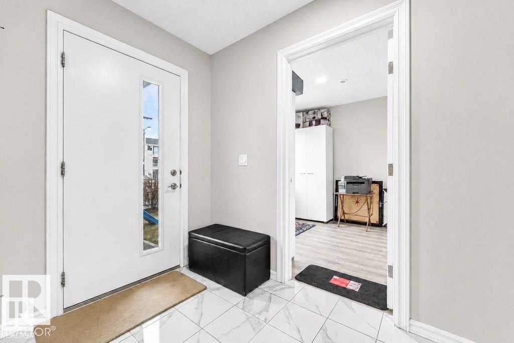 #61 215 SADDLEBACK RD NW NW